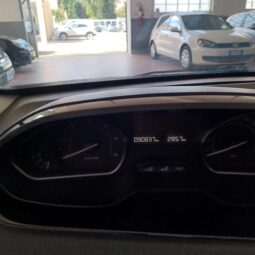 PEUGEOT 208 Allure 1.5 Hdi 5p pieno
