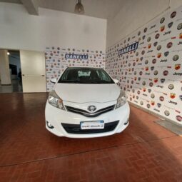 TOYOTA Yaris 1.4D-4D Lounge pieno